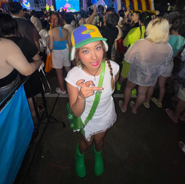 มิลลิ วันเกิด เอแคลร์ จือปาก