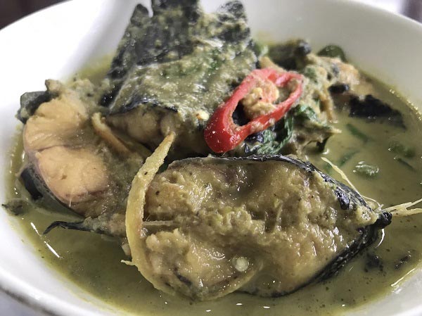 แกงเขียวหวานปลาดุก 