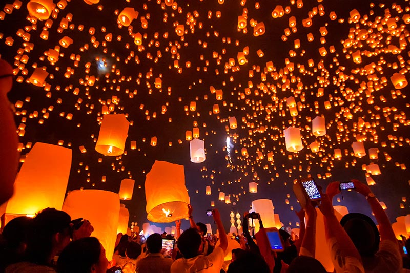 ประเพณียี่เป็ง