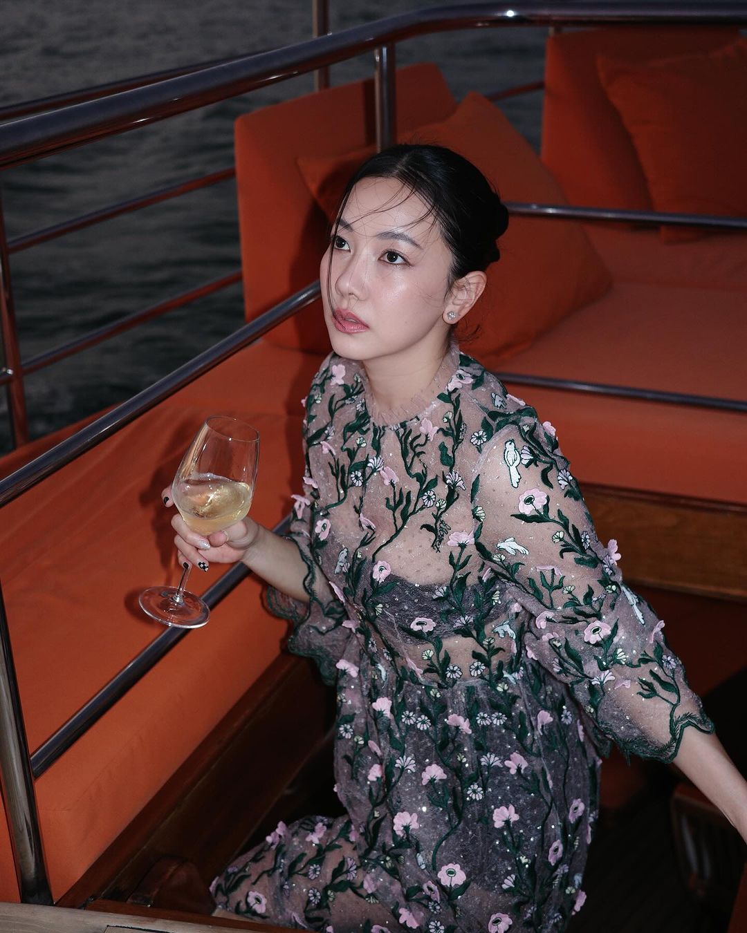 นุ่น วรนุช