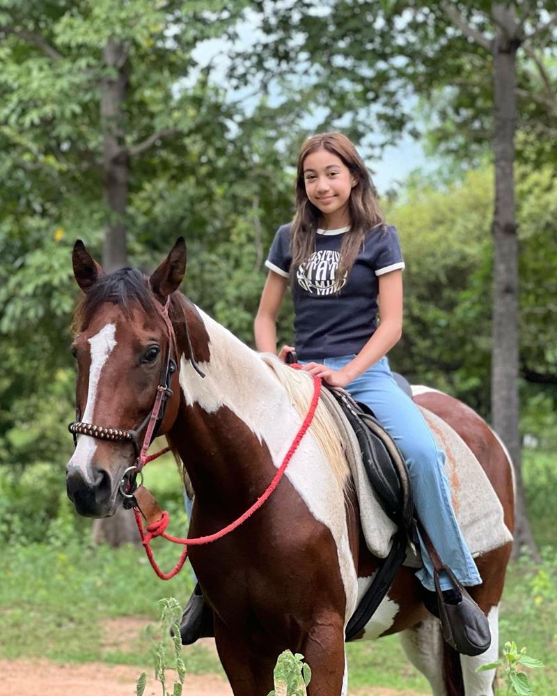 น้องแองจี้ ลูกสาว หญิง จุฬาลักษณ์ 