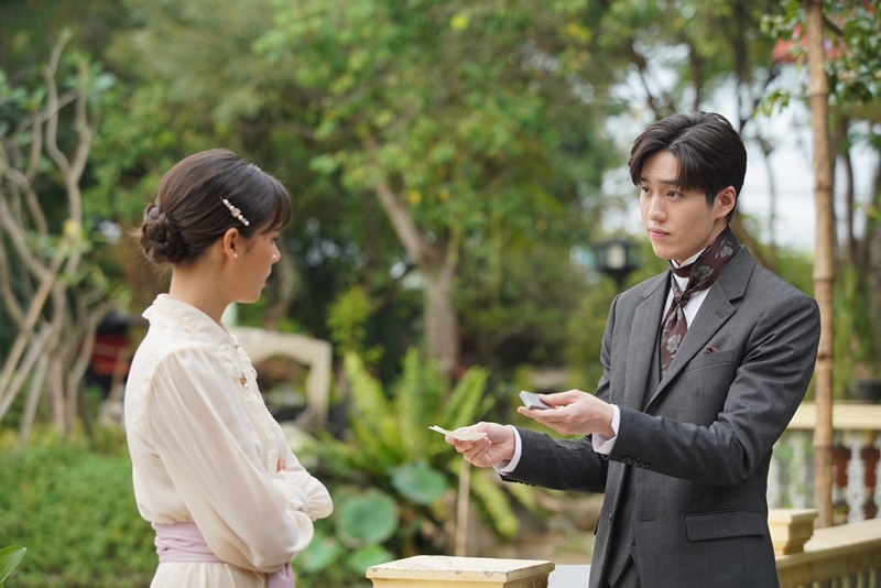 หนึ่งในร้อย นักแสดง