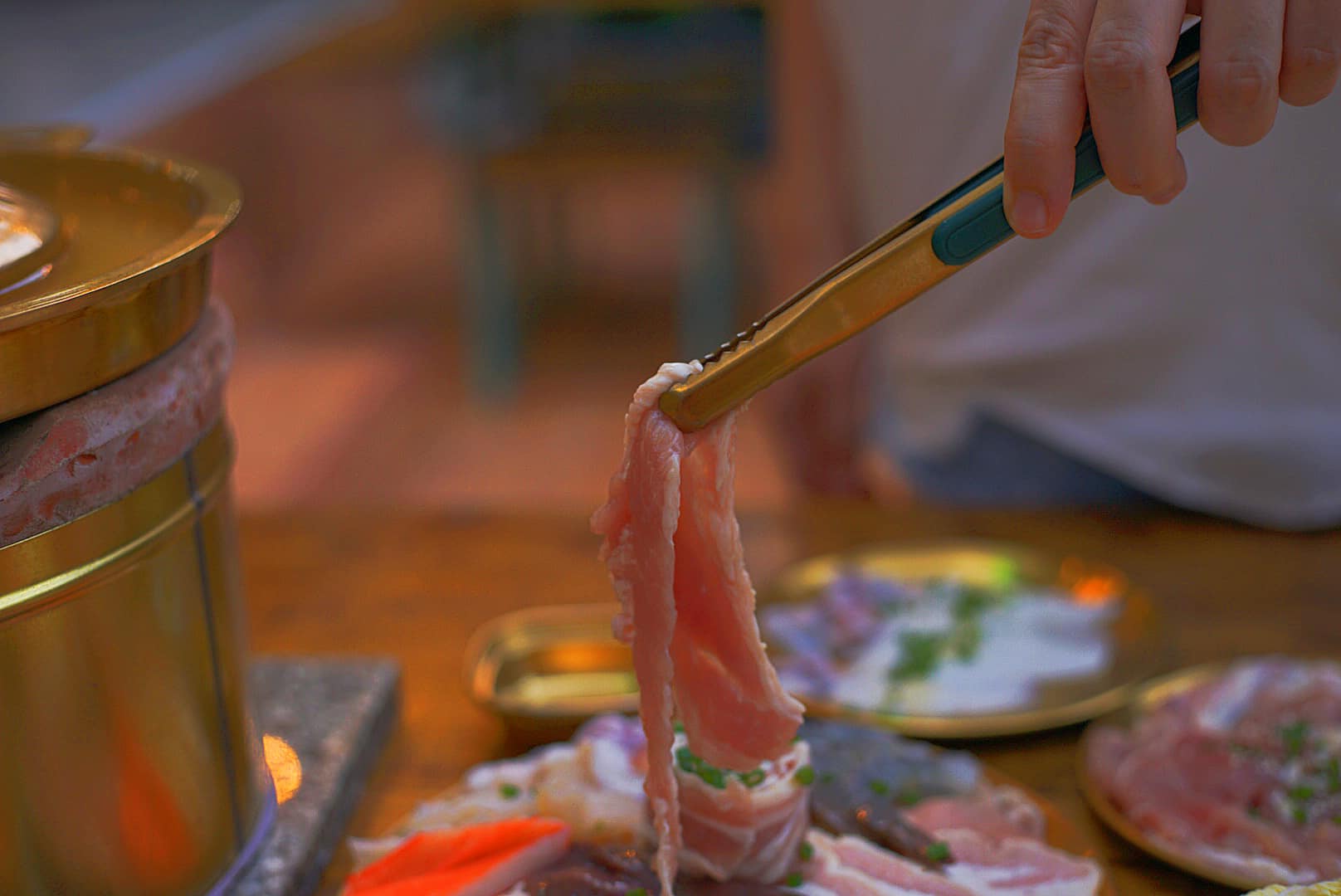 ไม่ว่าง ย่างอยู่