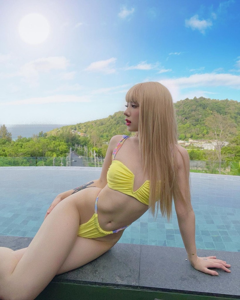 พลอยชมพู