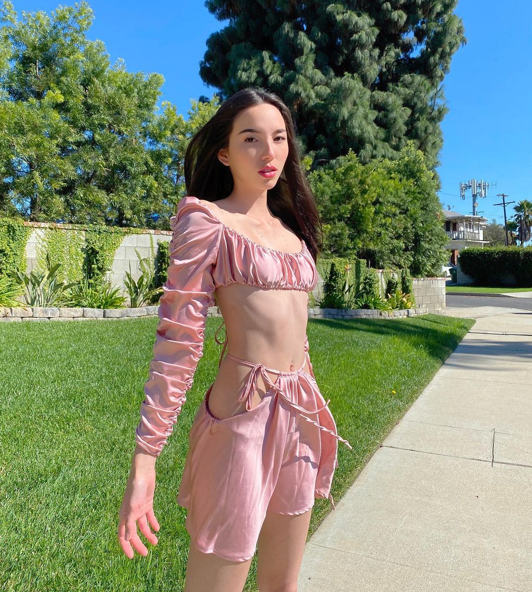 เทีย เดอะเฟซ