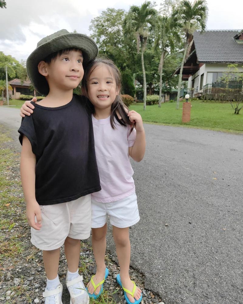 น้องอลิน น้องอลัน