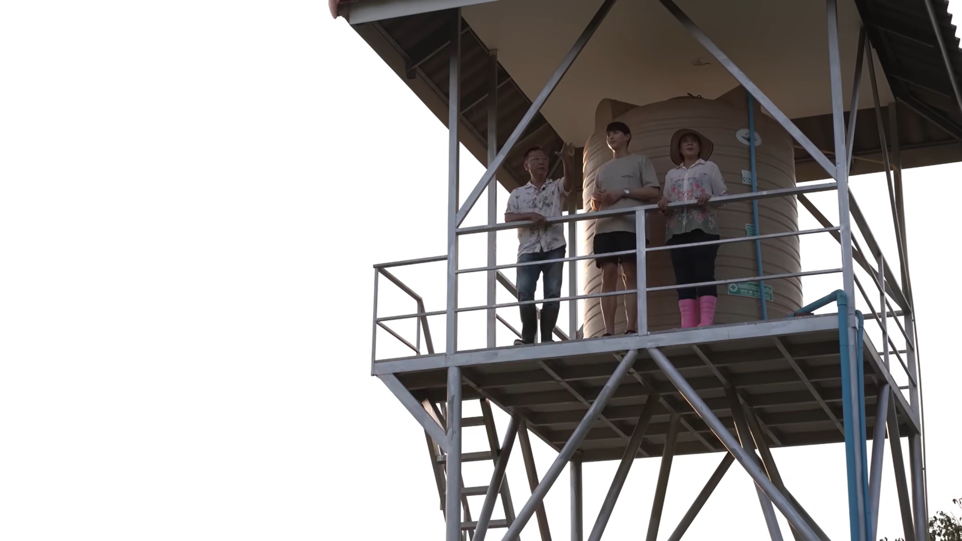 เจมส์ จิรายุ