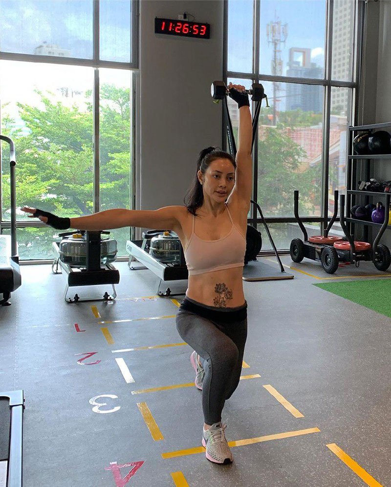 ตั๊ก บงกช