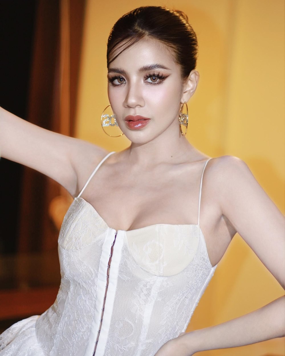 ใบเตย อาร์สยาม สวยสับ อกเป็นอก เอวเป็นเอว เซ็กซี่ทะลุใจ