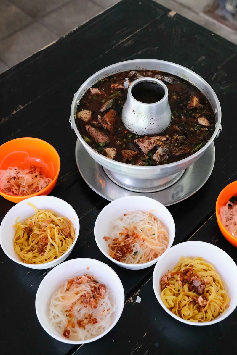 โกสา ก๋วยเตี๋ยวเนื้อตุ๋น หมูต๋น