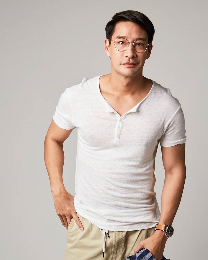 ป้อง ณวัฒน์