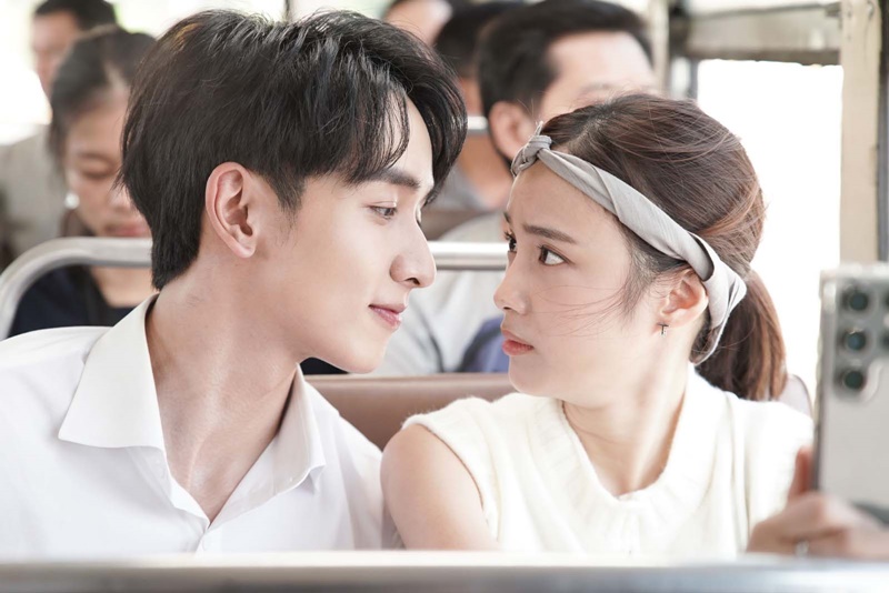 ก็รักมันปักใจ นักแสดง