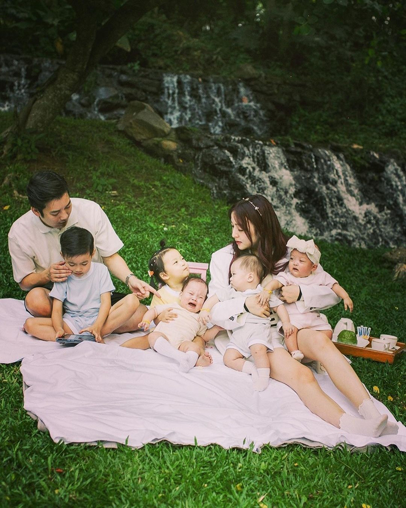 เชน ธนาตรัยฉัตร ถ่ายรูปครอบครัว