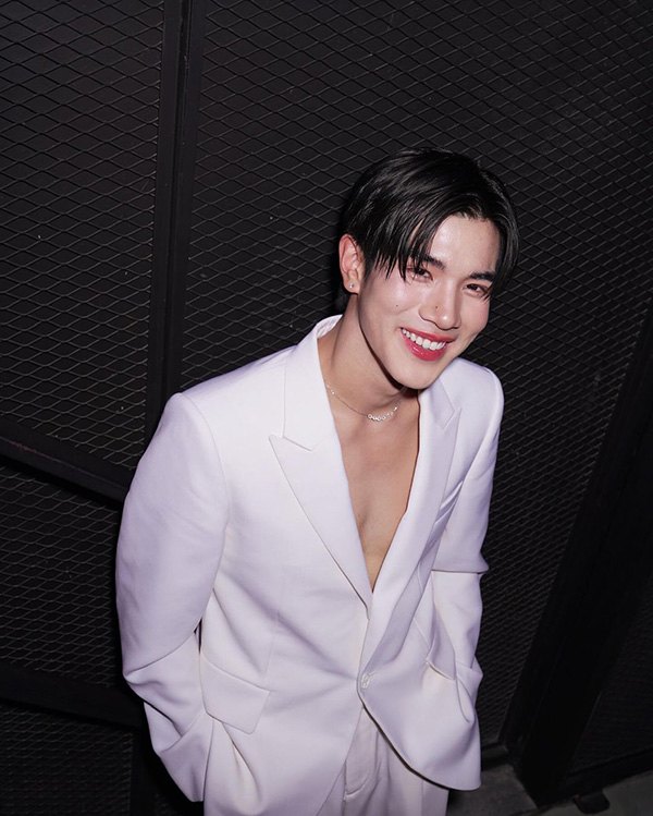 โฟร์ท ณัฐวรรธน์ ดารา