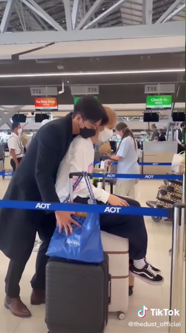 โตโน่ ณิชา