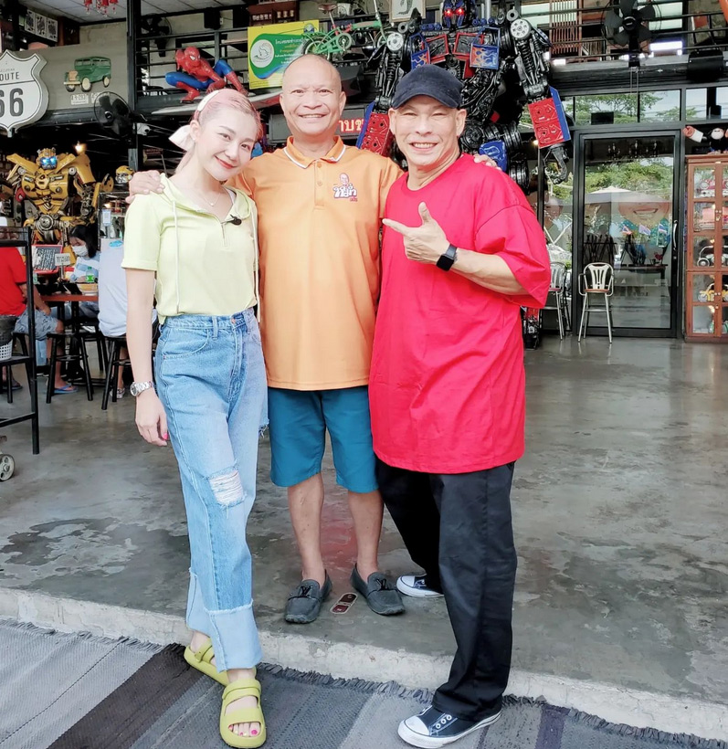 โหน่ง ชะชะช่า