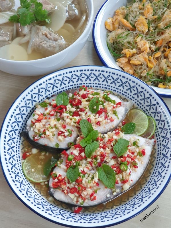 ปลานึ่งมะนาว