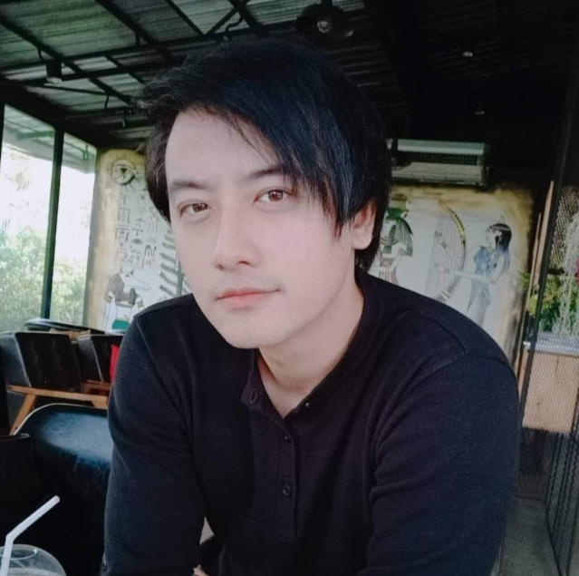 อดีตนักแสดง