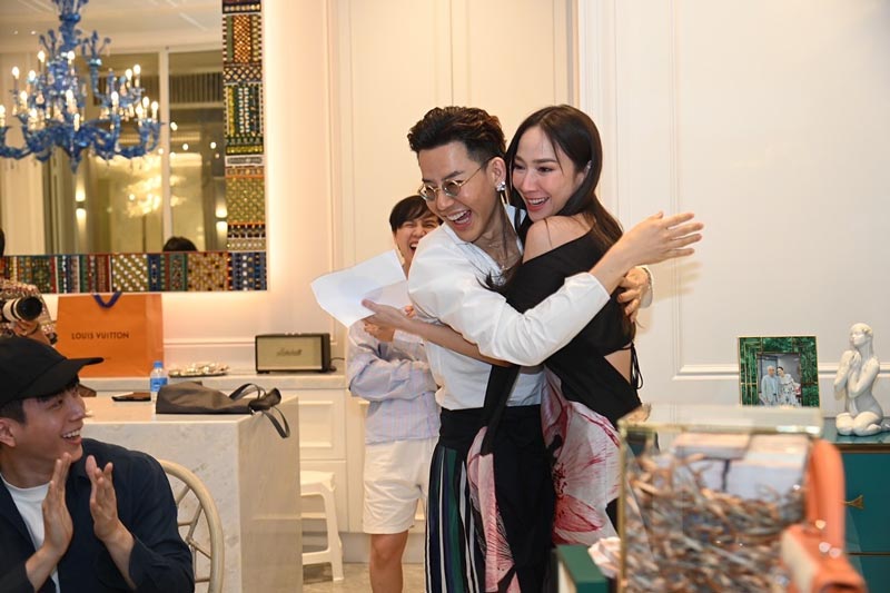 อั้ม งานปีใหม่บ้าน มาดามแป้ง