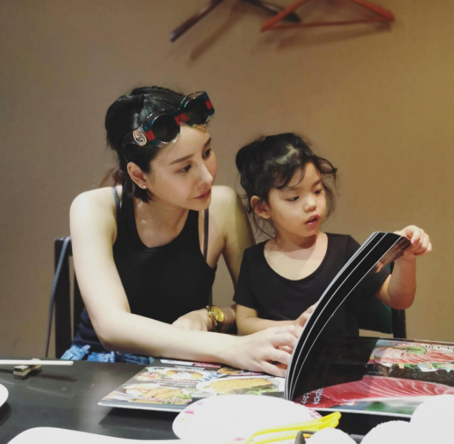 แตงโม นิดา