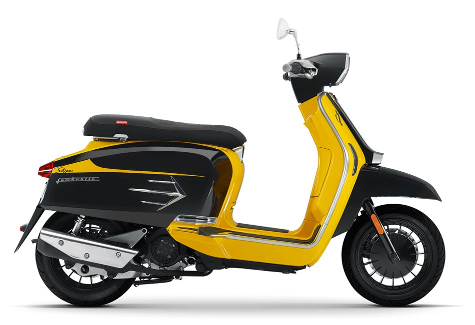 Lambretta V200 2023 