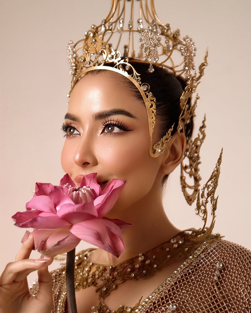 พิ้งกี้ สาวิกา