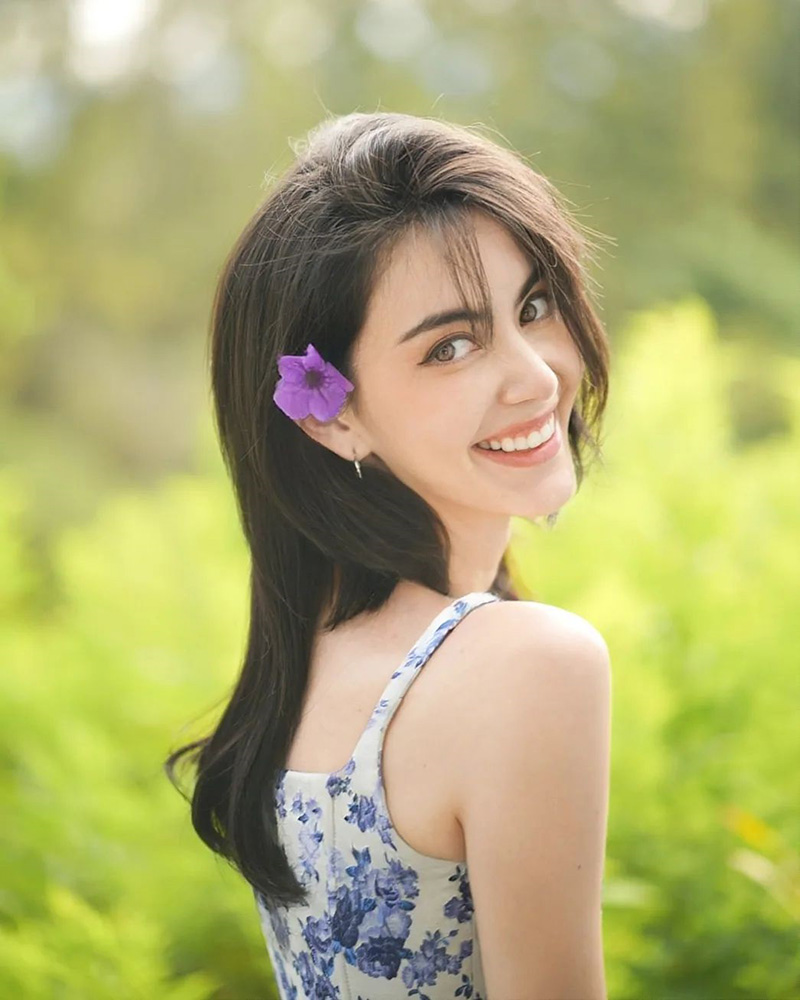 ใหม่ ดาวิกา