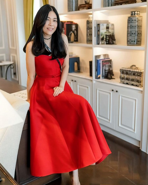 ชุดไปงานแต่งงาน