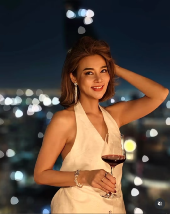  ปู มัณฑนา