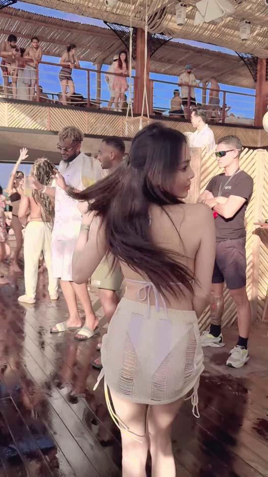 กิ๊บซี่ วนิดา