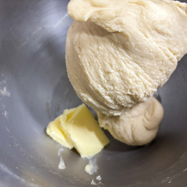 สูตรขนมปังเกลือแครกเกอร์ หรือ Craquelin Shio Pan เมนูขนมปัง ขนมปังเกลือ ชิโอะปัง สูตรขนม