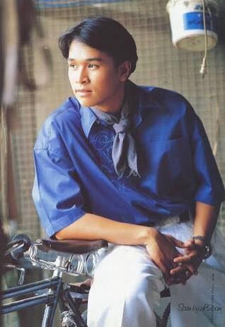 สายฟ้า เศรษฐบุตร