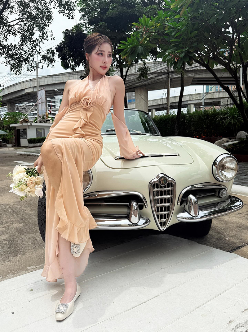 นจิ แต่งเต็มไปงานแต่งพร้อม มาริโอ้ แต่รถดับ