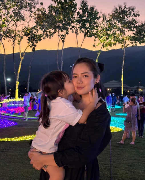 มิเรียน สุเดชา อัคเซลการ์ด ประวัติ