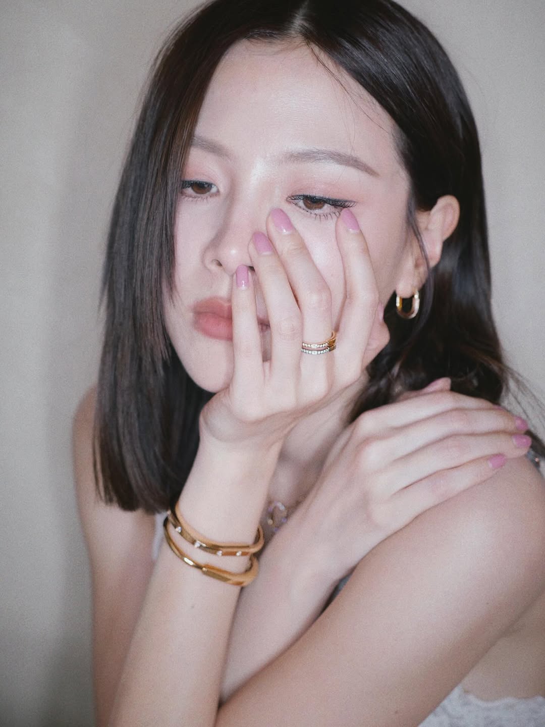 ใบเฟิร์น พิมพ์ชนก ลุคใหม่