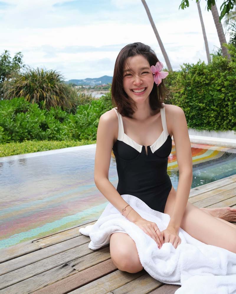 โม มนชนก