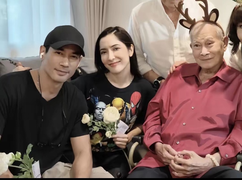 ตุ้ยพาพิ้งกี้ไหว้บิ๊กหอย