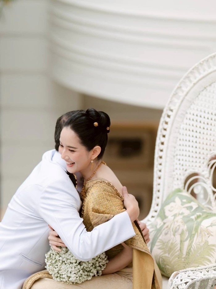 หมวดอ๋อ แต่งงาน หมอเพื่อน ด้าน แอฟ ทักษอร ร่วมยินดี