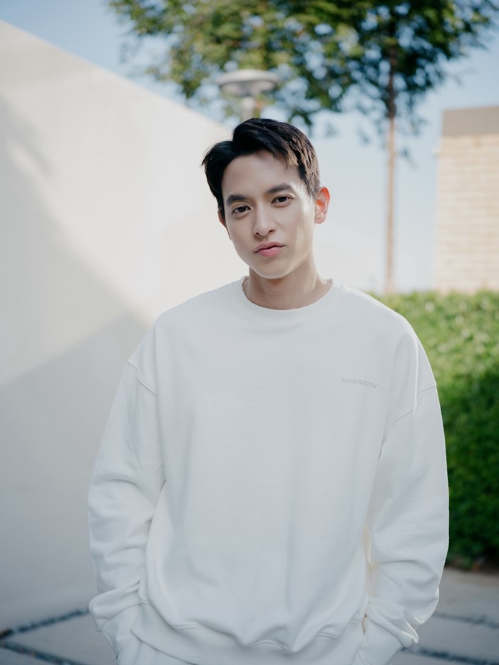 เจมส์ จิรายุ อวดร่างทอง 