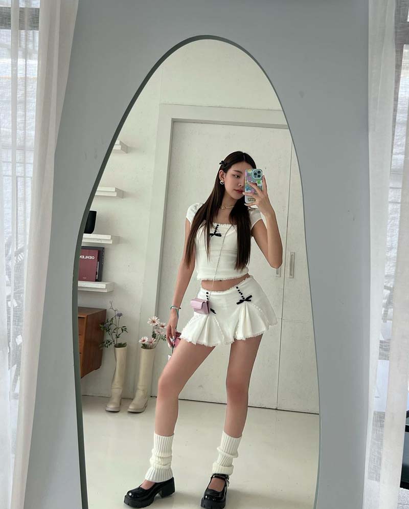 พลอยทราย รวิสรา