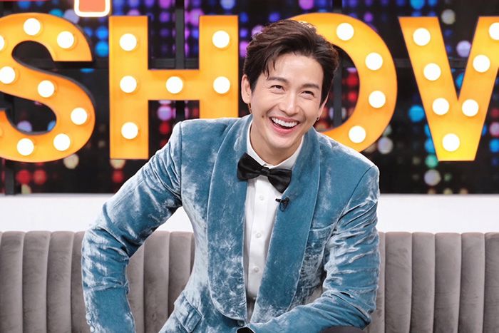 เอม สรรเพชญ์ 