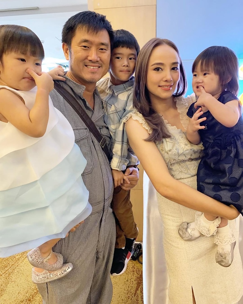 กุญแจซอล กับสามีและลูก ๆ 