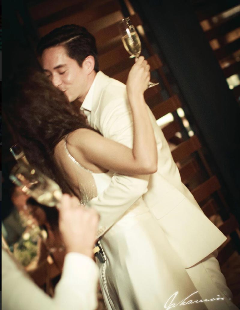 เรือนหอ นุ่น หลุยส์