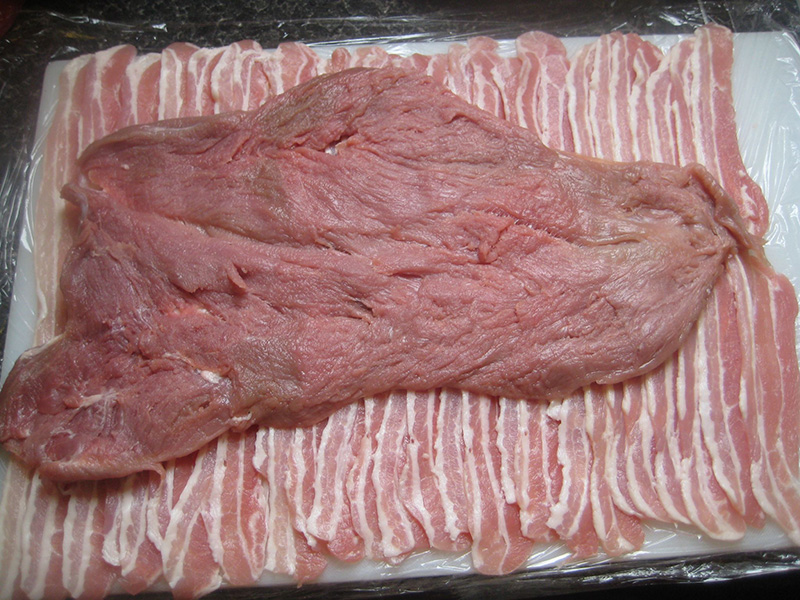 หมูสันในยัดไส้แอปริคอต แอปเปิล และขิง อาหารฝรั่ง เมนูหมูยัดไส้ สูตรอาหาร