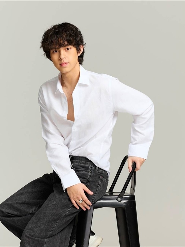 ขุนพล กฤต ลูกชาย ไก่ สุปราณี เจริญผล