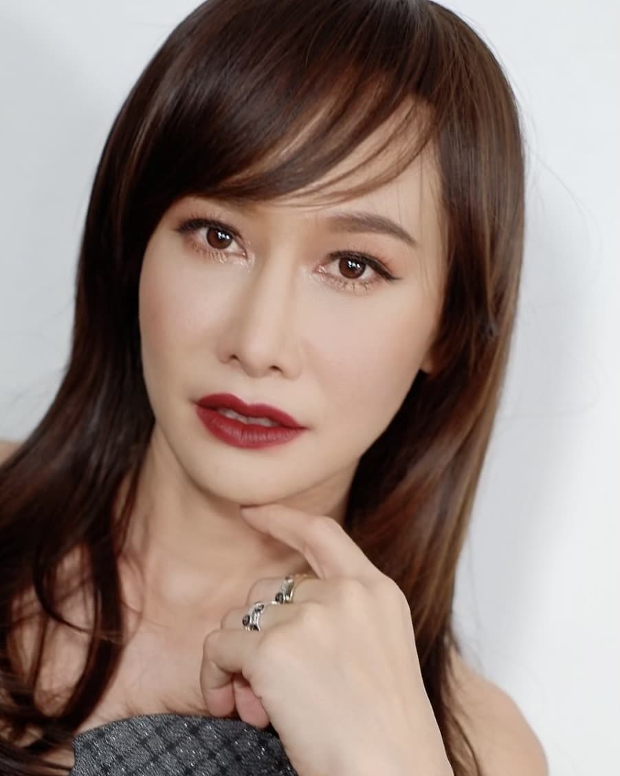 กุ้งพลอย กนิษฐรินทร์