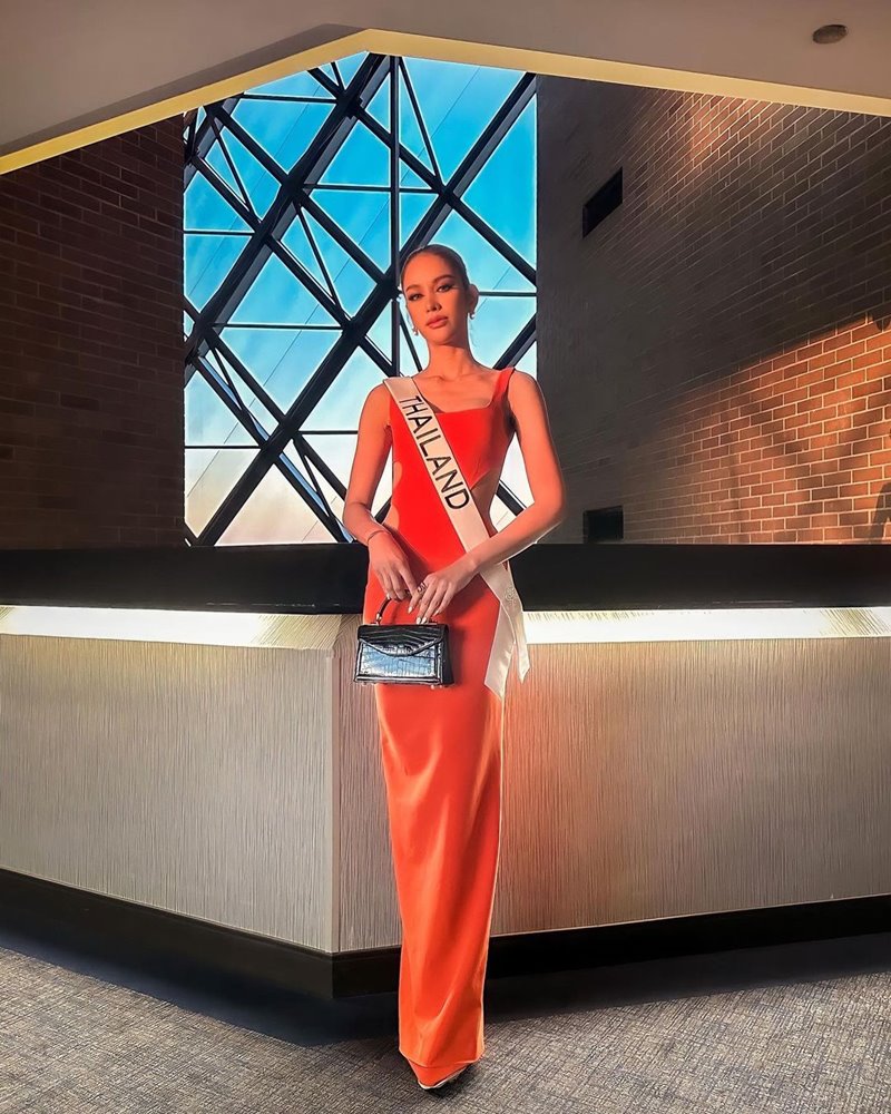 แอนนา เสืองามเอี่ยม