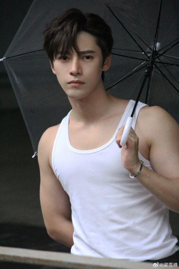 เหลียงเสวี่ยเฟิง liang xue feng