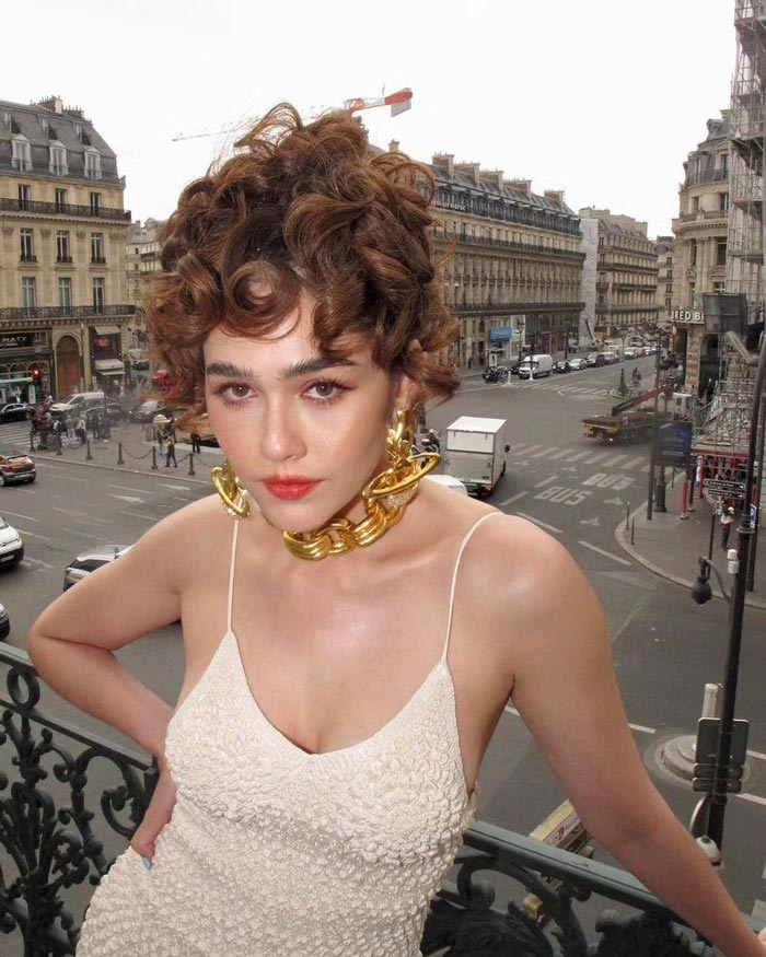 ชมพู่ อารยา