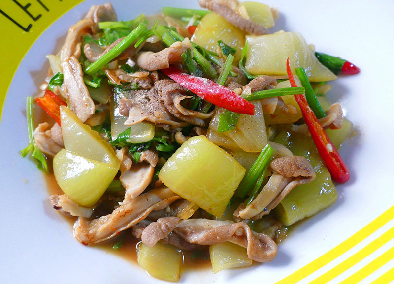 กระเพาะหมูผัดเกี่ยมฉ่าย หรือ ตือโต๋วผัดเกี่ยมฉ่าย เมนูกับข้าวต้ม ข้าวต้ม อาหารไทย สูตรอาหาร